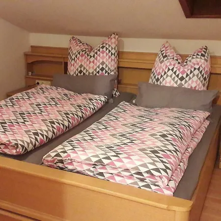 Alpina 108 - Chiemgau Appartement *